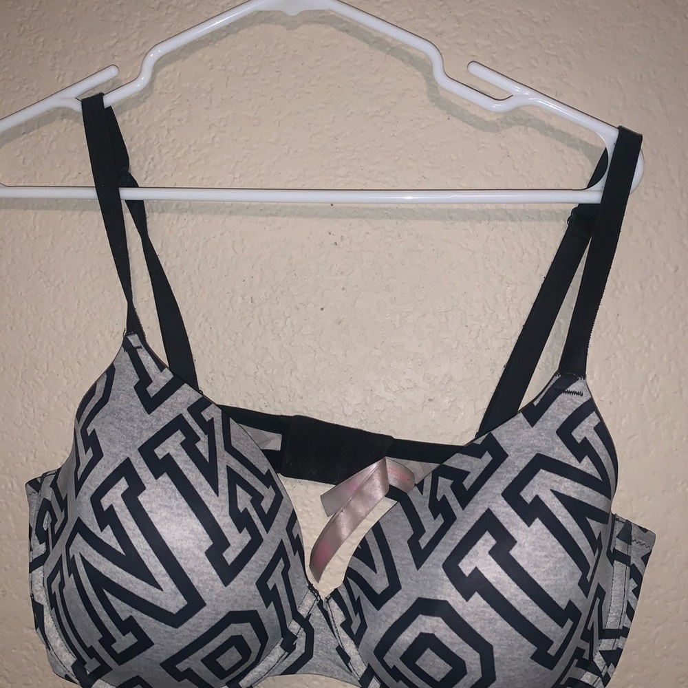 Pink bra - Picture 2 of 2